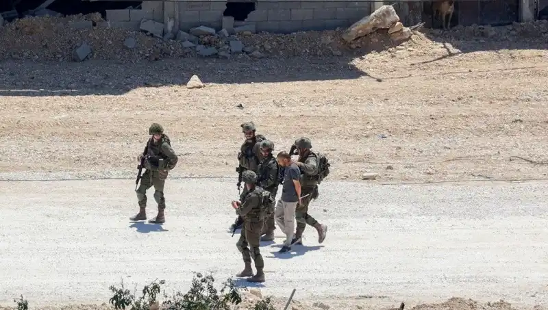 İsrail Ordusu, Acil Durum Ambulansına Engel Oldu: Yolda Kalan Araçta Ne Oluyor?