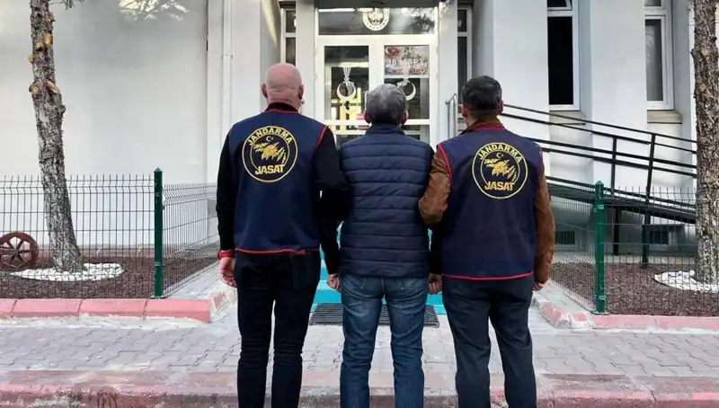 MİT TIR'larının Durdurulmasında Yer Alan Emniyet Müdürü, Firari FETÖ'cü Olarak Yakalandı