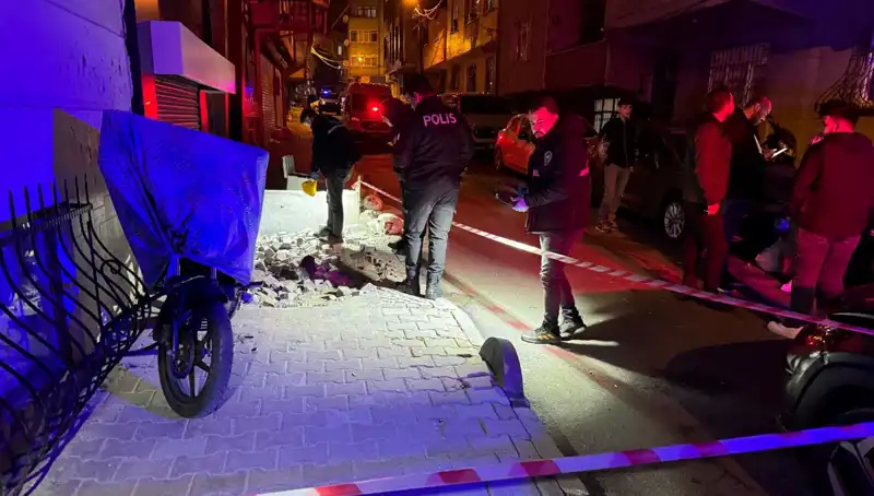 Küçükçekmece'de Plakasız Motosikletli Saldırı: Olayın Perde Arkası Ne?