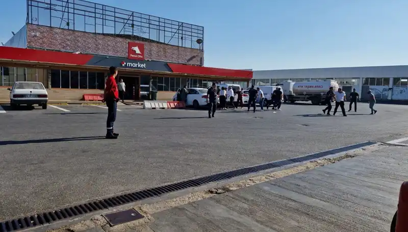 İki Aile Arasında Patlak Veren Kavga Akaryakıt İstasyonunu Karıştırdı!