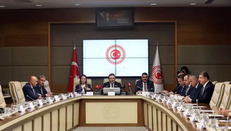 Meclis, Kartalkaya Yangın Faciasını Araştırıyor: Vali'nin Duygusal Anları Gündem Oldu