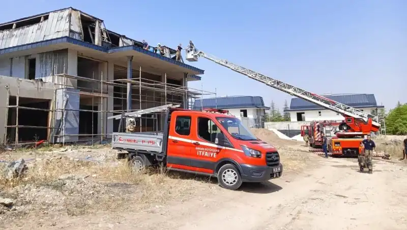 Ankara Gölbaşı'nda Villalar Yanarken, Alevler Korku Dolu Anlar Yaşattı!