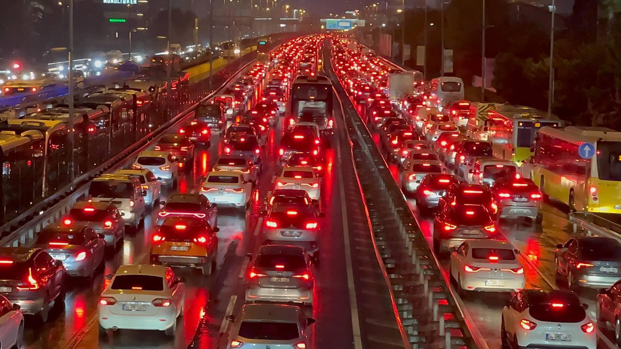 2025 Yılında Geçerli Olacak Yeni Trafik Cezaları Açıklandı