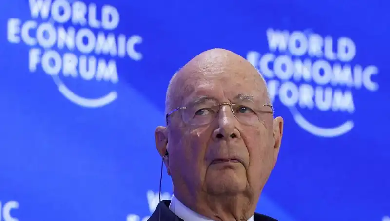 Davos'ta Sarsıcı Deprem: İfşacının Mektubu İstifaları Tetikledi!