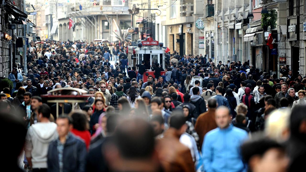 Türkiye'de Ortalama Yaşam Süresi Açıklandı: Yeni Veriler Belli Oldu