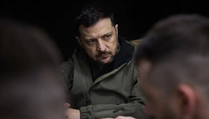 Zelenski’den Şok Açıklama: Rusya, Kuzey Kore Füzesini Savaşta Kullanıyor